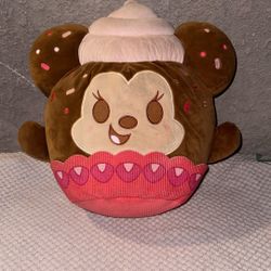 Minnie Mouse Strawberry Cupcake 16in