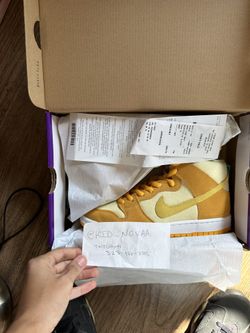 Nike Sb Pineapple Dunks Size 9 DeadStock