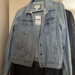 Denim jacket size small