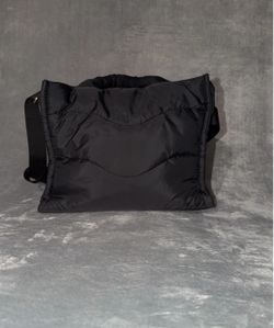 Small puffer bag