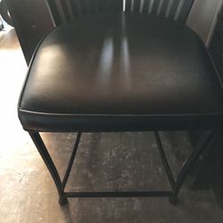  2 Sets of Chairs  Indoor / Outdoor 