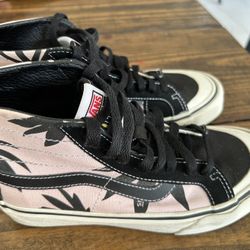 Size 4.5 Womens / 6  Mens - High Top Skater Shoes VANS Winston Deluxe Low Palms - Black Pink