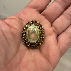 Broche ,  Small Antique 