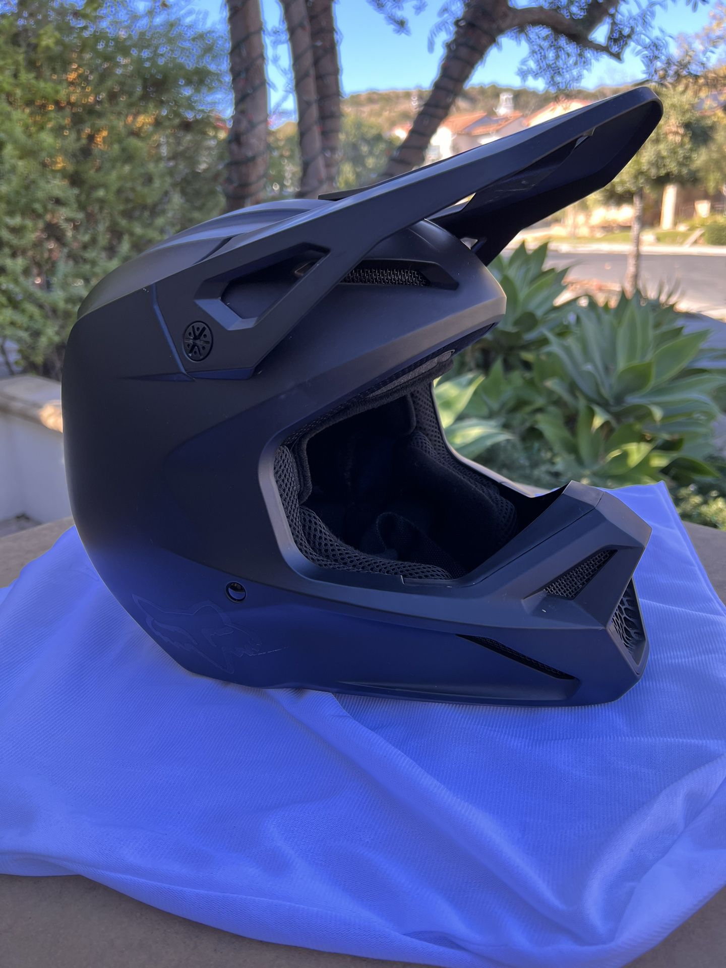 Fox V1 Moto Helmet