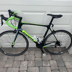 Giant TCR ADVANCED 2 Carbon Bike Large Frame 105 Compartments