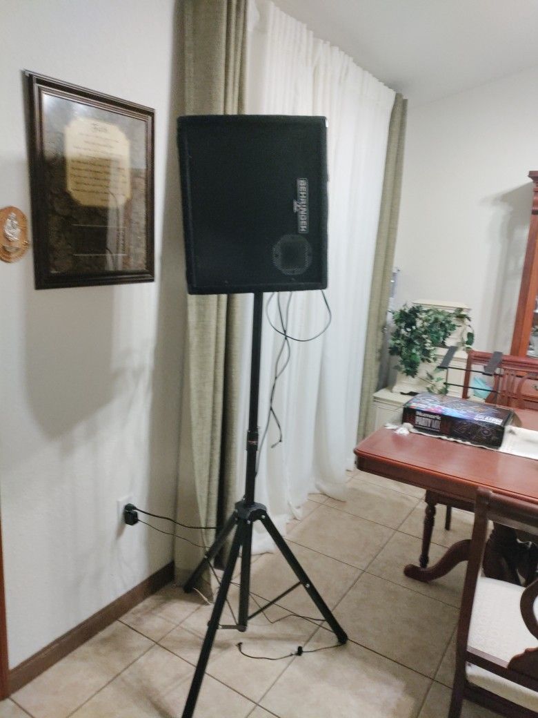 12'-4 Channel Power Speaker