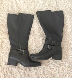 Black Knee-High Riding Boots with Buckles