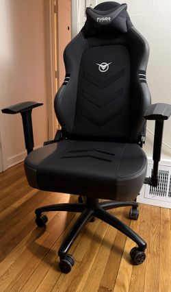 Game chair