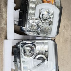 GMC Sierra 1500 Headlights 14/18