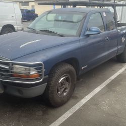 Dodge Dakota V. 6  Model 1997.