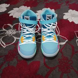 Tennie Shoes