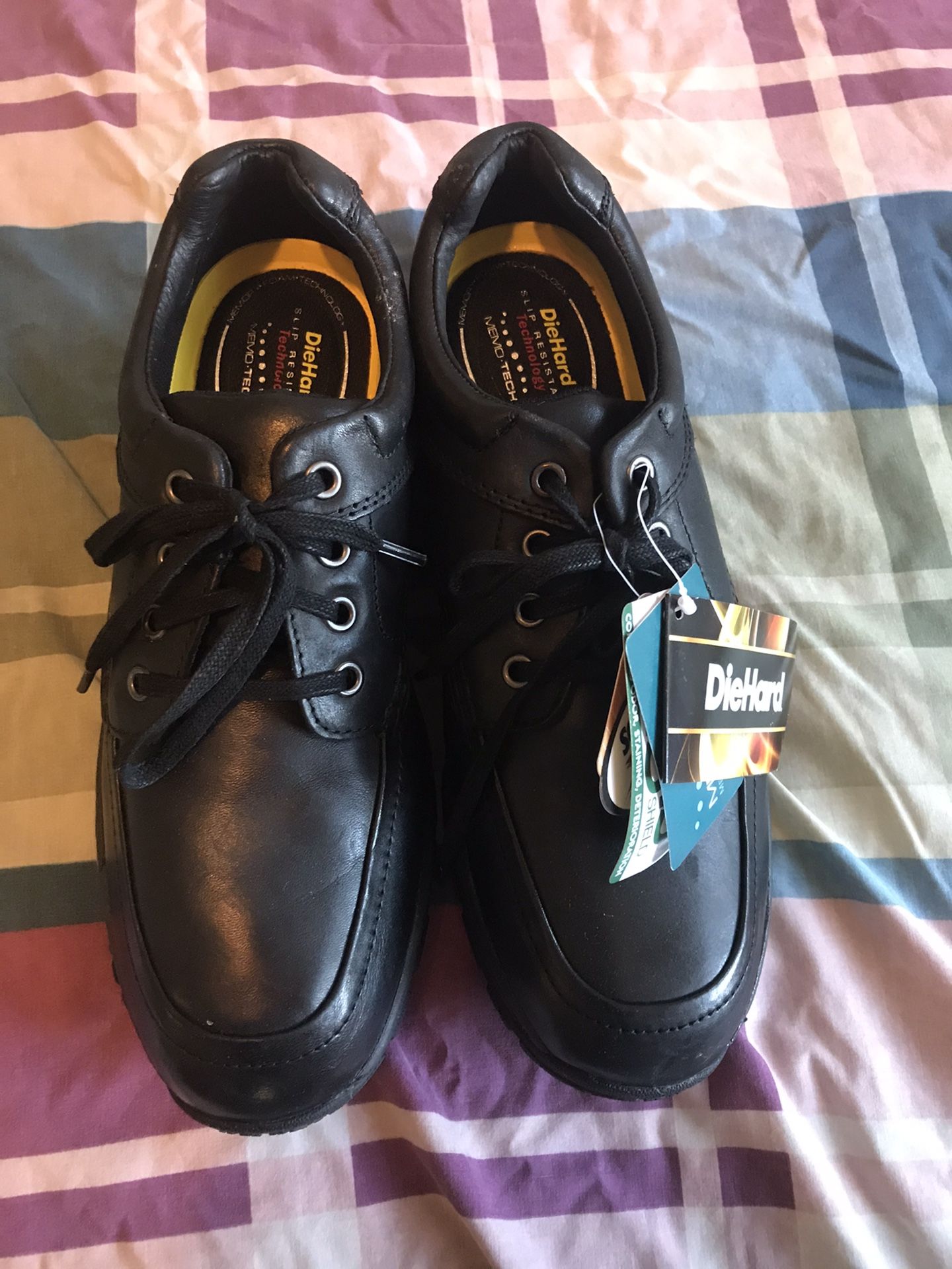 Die hard work shoes size 9.5 new