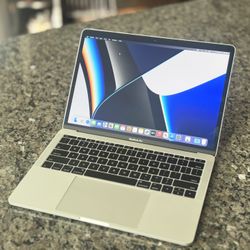 13.3” Apple MacBook Pro Silver 128GB dual-core i5
