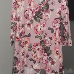 HoneyMe Gabby Small Woman’s Tunic Top Roses Pink 3/4 Sleeve Ruffle