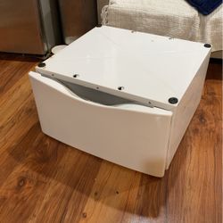 Maytag Storage For Dry And Washer