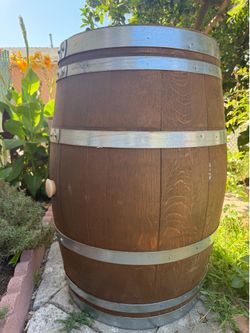 Whiskey Barrel/ Table