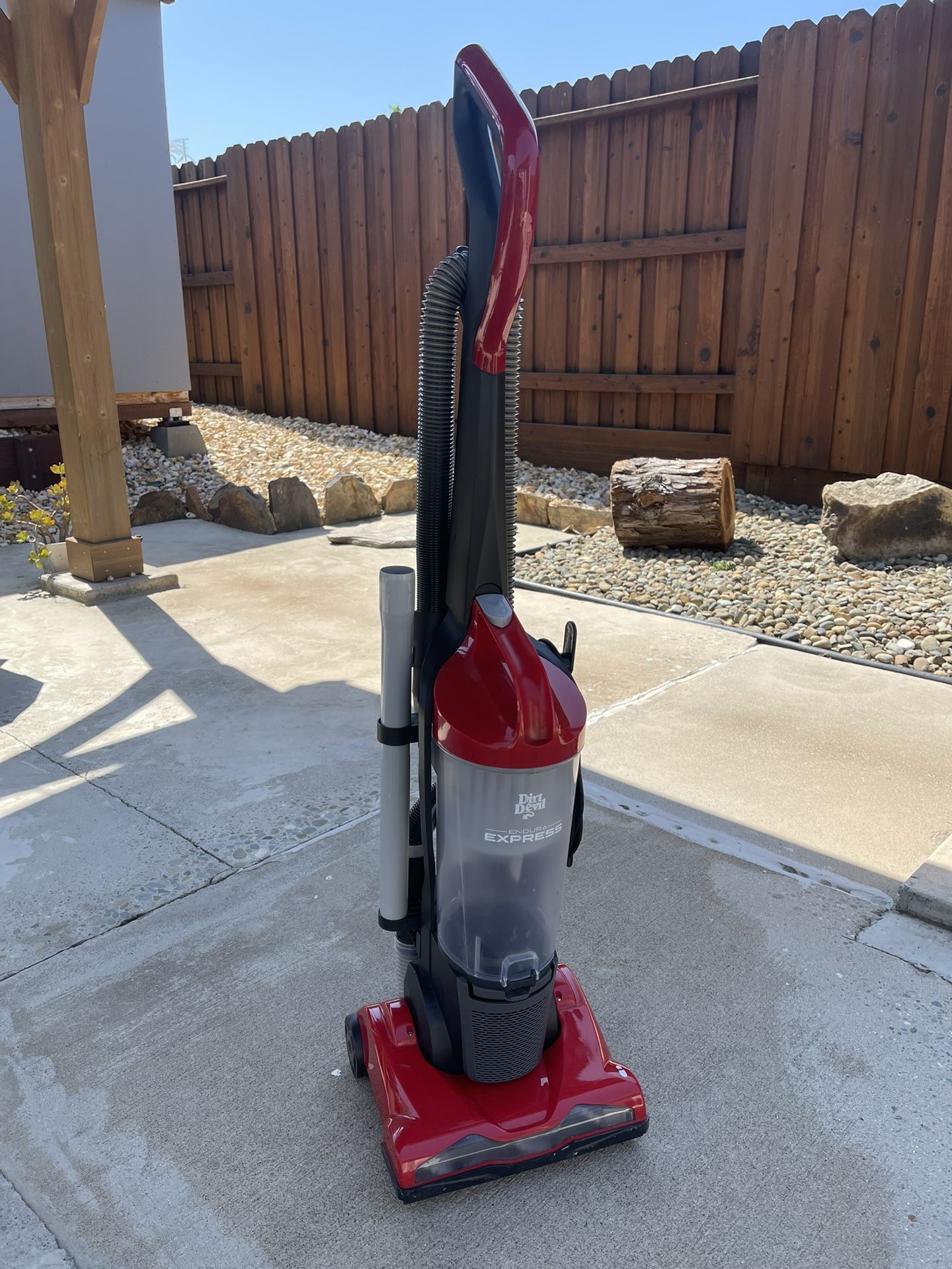 Dirt Devil Vacuum Endura Express
