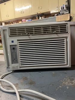 Ac Apt Unit 10000btu