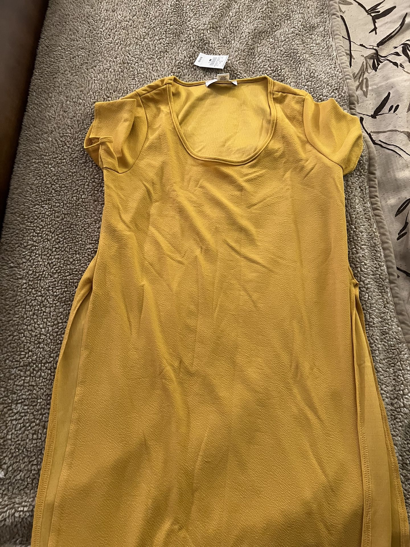 Long slit shirt and skirt