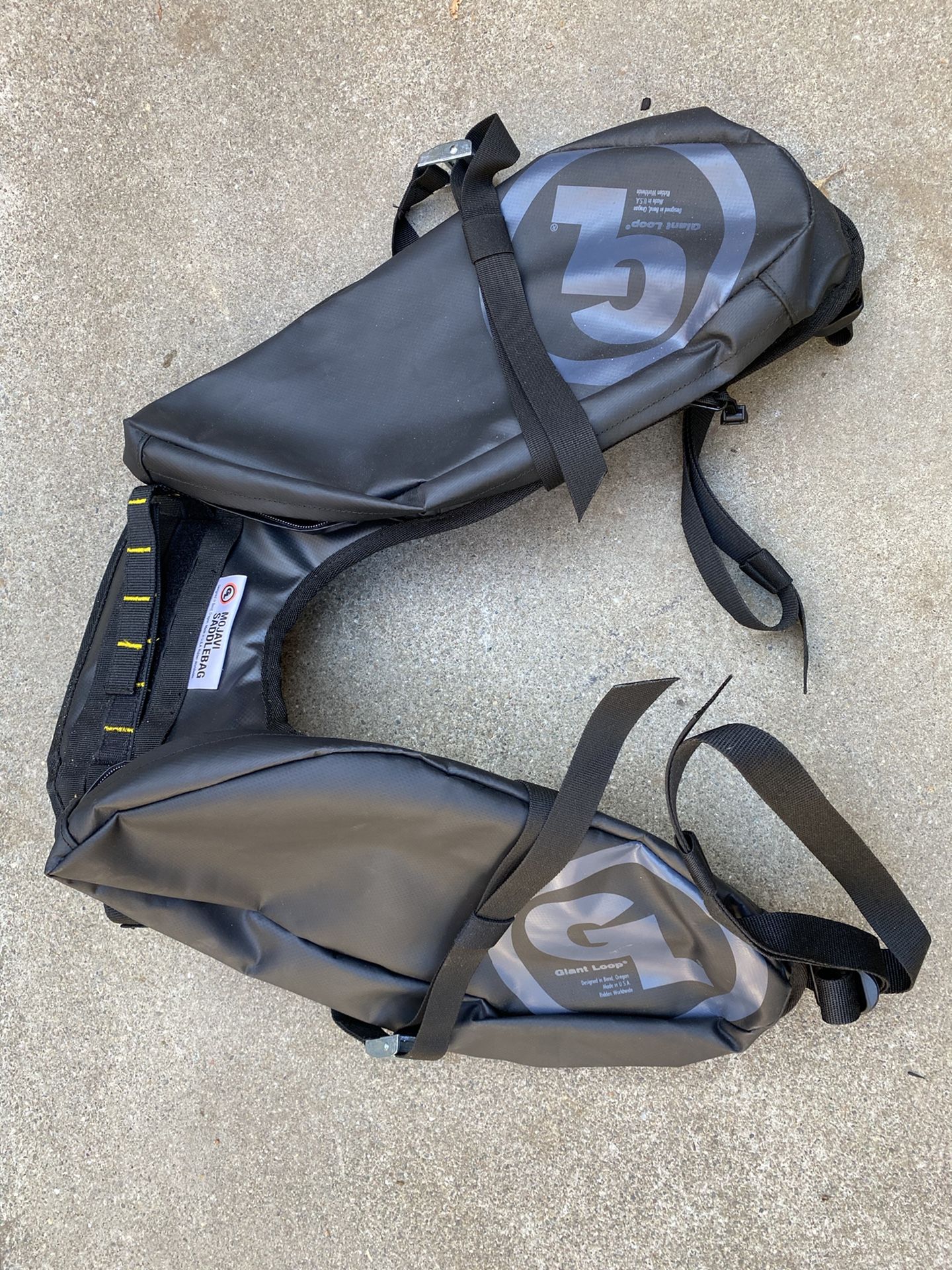 Giant Loop Mojavi Motorcycle Saddle Bags