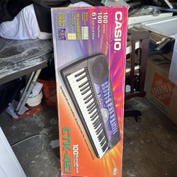 Casio Keyboard 