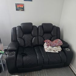Bob's Furniture Panther Duel Recliner