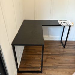 L Shaped Corner Desk ! Really Great For Work At Home 