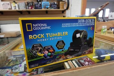 National Geographic Hobby Rock Tumbler Kit