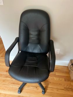 Desk chair
