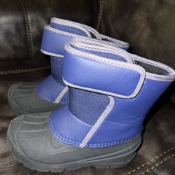 Cat & Jack Snow Boots Size 13  Like New