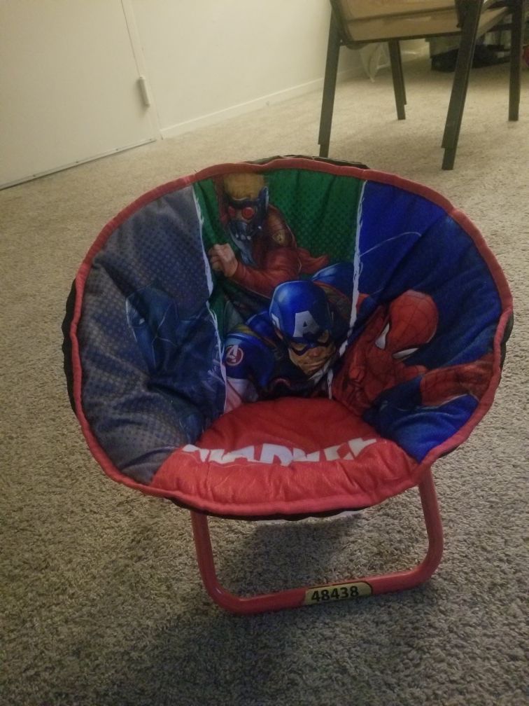 Marvel Mini Saucer Chair for kids ages 0-2yrs