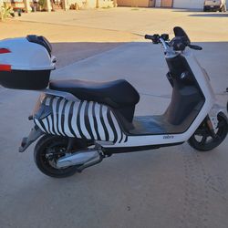 ZEBRA SCOOTER
