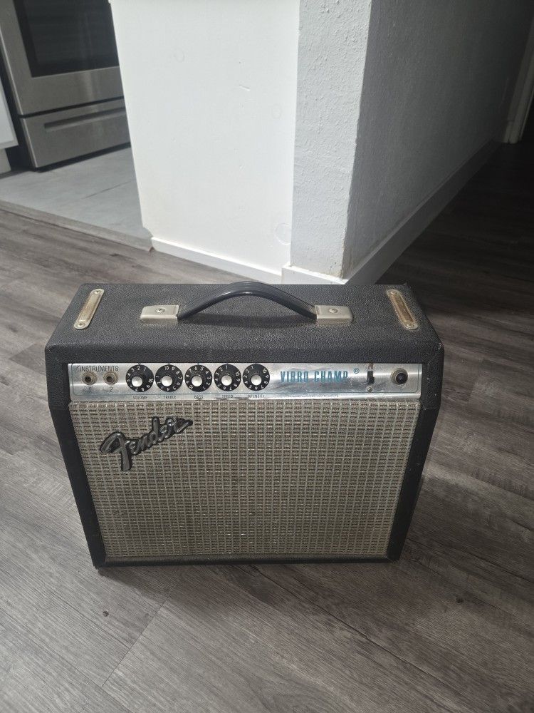 1975 Fender Vibro Champ