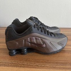 W Nike Shox R4 Size Size 8