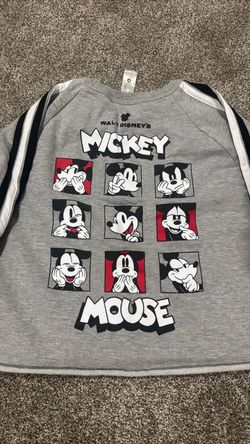 X-Large Walt Disney's Mickey Mouse Graphic Sweatshirt