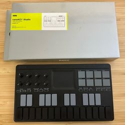 Wireless Midi Controller - Korg Nanokey Studio w/ Knobs, XY & Pads