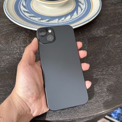 iPhone 15 Plus