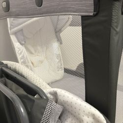 Graco Pack n’ Play Newborn2Toddler Playard