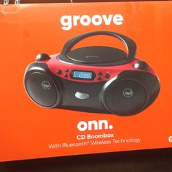 Groove Onn Cd BoomBoX NEW in the box Great Christmas Gift
