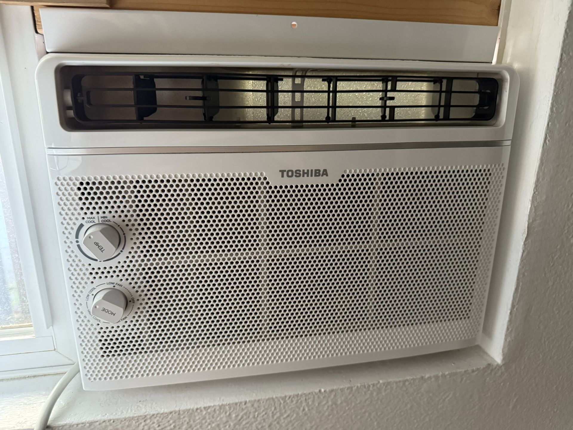Toshiba Window Air Conditioner 5000 BTU