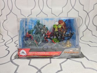 Disney Marvel Spider-Man: Far From Home Deluxe 7 pc  Figurine Play Set New