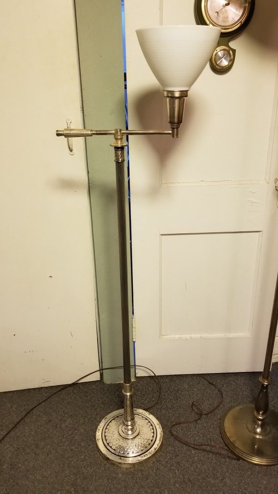 Stiffel Pole Floor Lamp For In Downers Grove Il Offerup