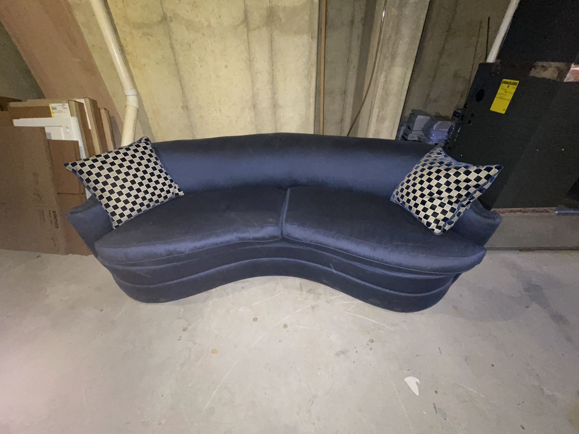 Couch 84 x 38