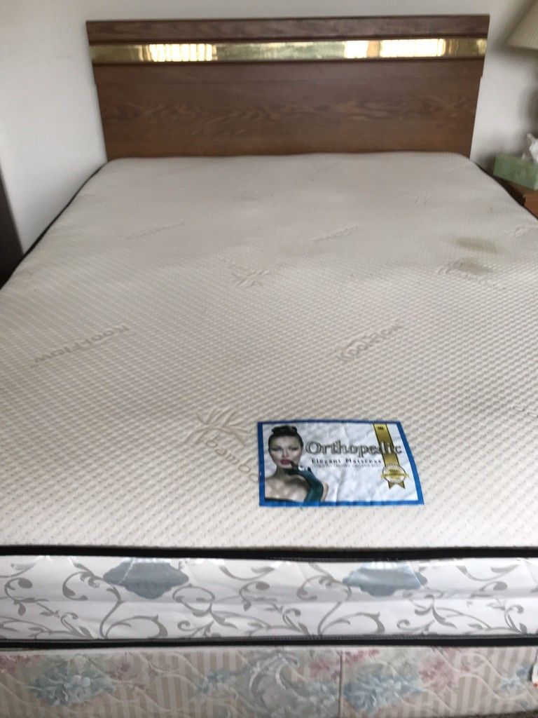 FREE ...QUEEN SIZE BED