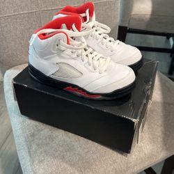 Jordan Retro 5 Size 1 y