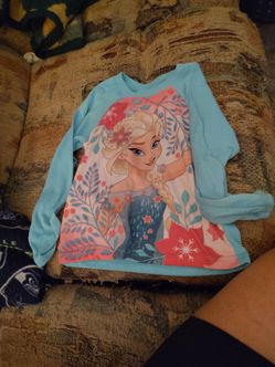 Girls Disney pullover top (6/6X)