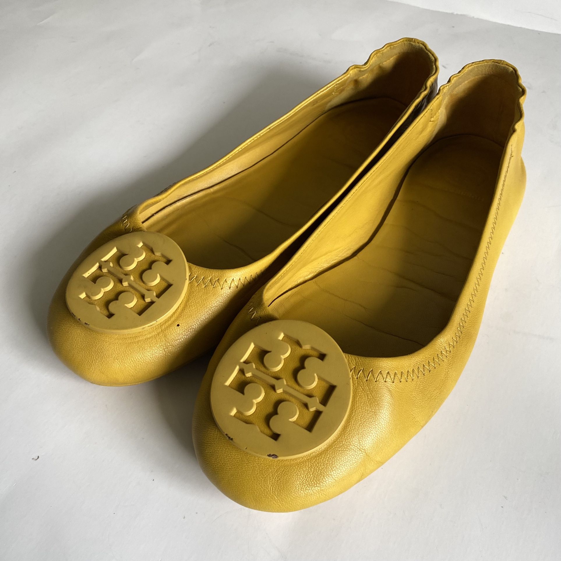 Tory Burch Flats Slip On Shoes Size 8.5 M Yellow Summer Flip Flops