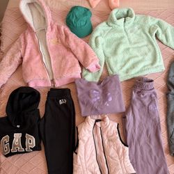 Little girls bundle of clothes & nike dunks
