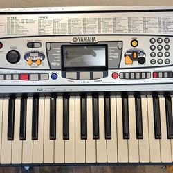 Yamaha PSR-280 61 key synth keyboard learning educational suite with power supply
