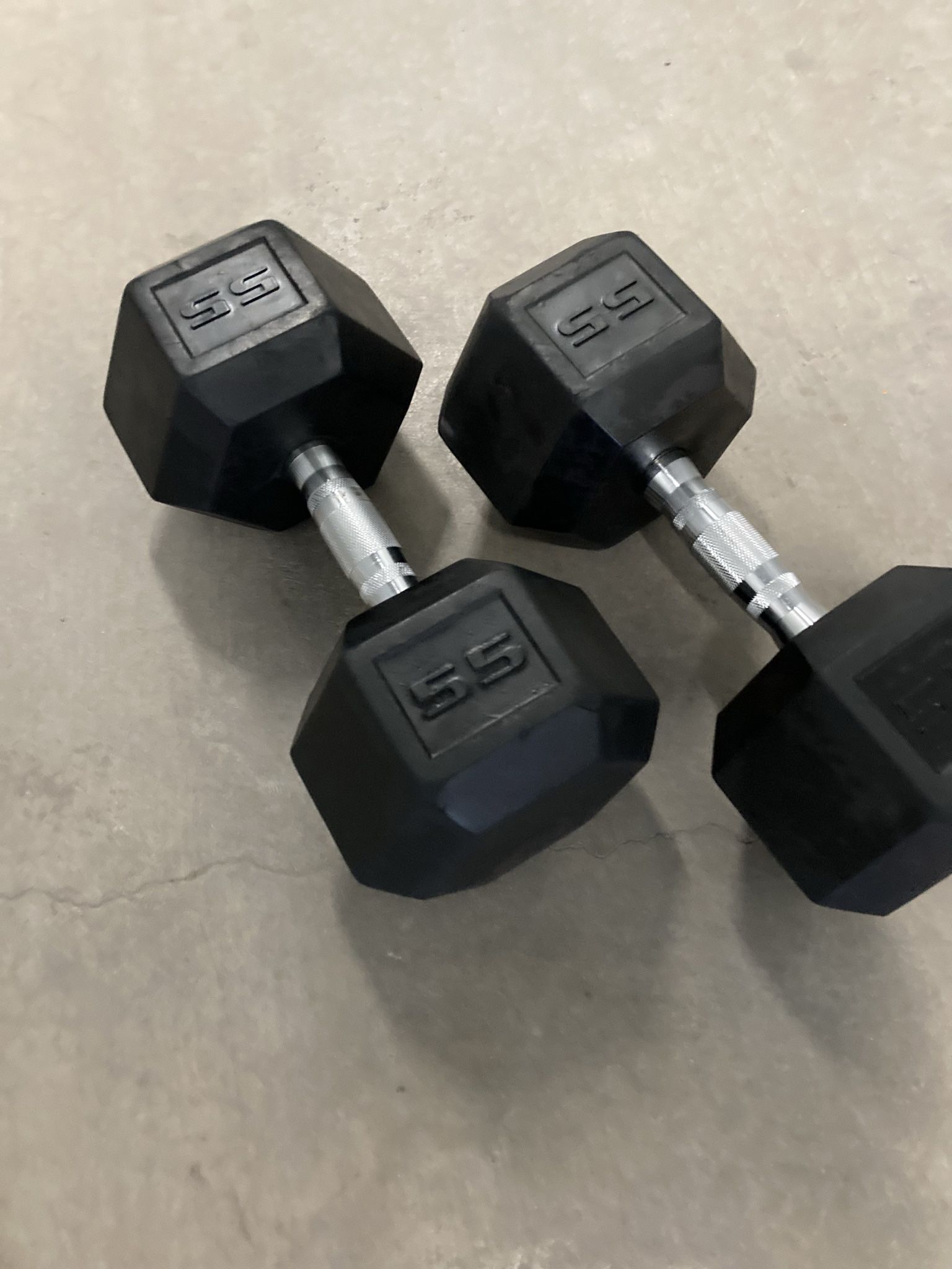 CAP HEX  RUBBER COATED WEIGHTS 55 LB DUMBBELLS 🦾  LIKE BRAND NEW!!!